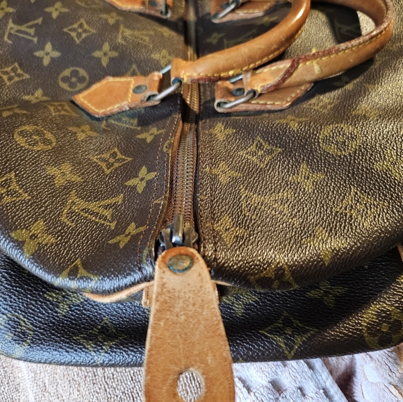 Authentic Louis Vuitton Speedy 40 Monogram Handbag VINTAGE - Picture 3 of 7